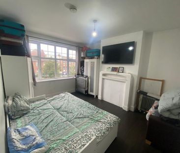 2 bedroom flat to rent - Photo 6