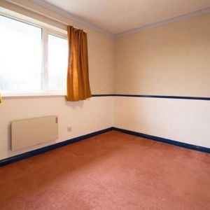 2 bedroom semi-detached house to rent - Photo 2