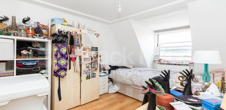 Split level 3 bed flat in Camden located within walking distance to UCL - Photo 2
