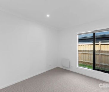 “Brand New Family Home Ready To Occupy” - Photo 2
