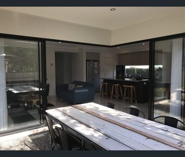 Beautifully Presented 5 Bedroom Home - Photo 2