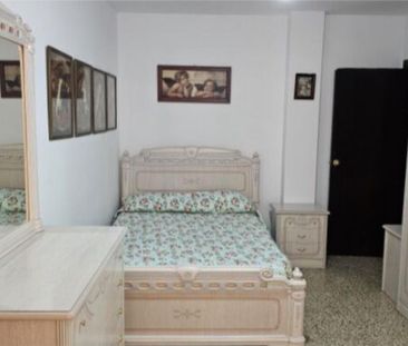 Piso de alquiler en Calle Loja, 17, Capuchinos - Los Olivos - Photo 1