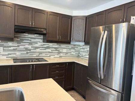 For Lease - 521 Honeylocust Avenue, Kanata, Ontario - Photo 4