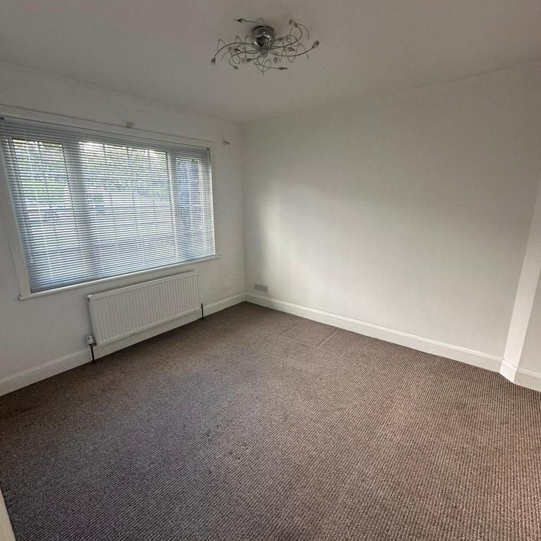 4 bedroom terraced house to rent - Photo 1