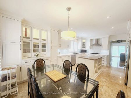 Detached Home For Lease | E9237552 - Photo 5