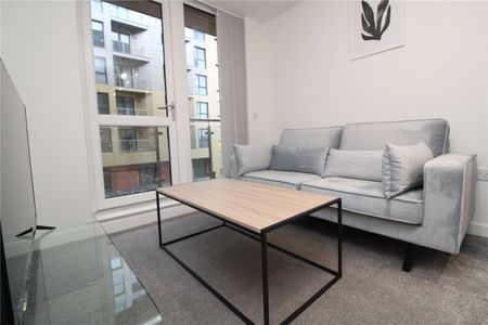 1 bedroom Flat To Rent - Photo 2