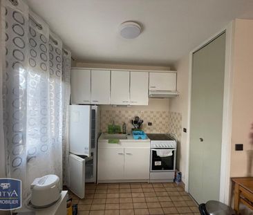 Location Appartement 2 pièces 39m² BOURG EN BRESSE 01000 - Photo 6