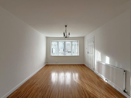 3 bedroom semi-detached house to rent - Photo 2