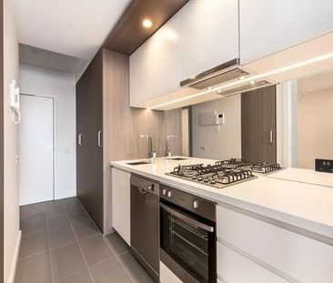 G02/114 Helen Street, Northcote VIC 3070 - Photo 3