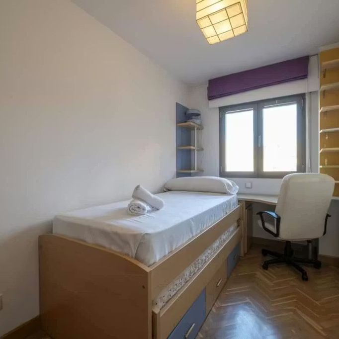 Calle de Pascual Rodríguez, Madrid, Community of Madrid 28011 - Photo 1