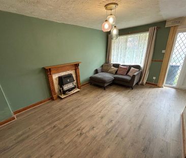 3 bedroom end of terrace house to rent - Photo 1