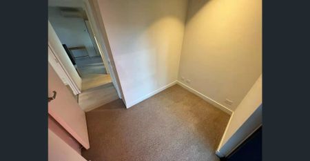 Melbourne City 1 Bedroom 1 Study Room, Fully Furnished - Photo 4