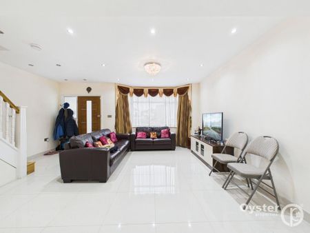 5 bedroom semi-detached house to rent - Photo 2