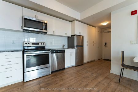 1800 Simcoe Street S #417 - Photo 2