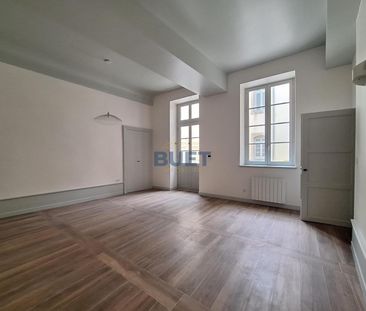 A LOUER au CENTRE-VILLE - Appartement T2, intégralement ... - Photo 2