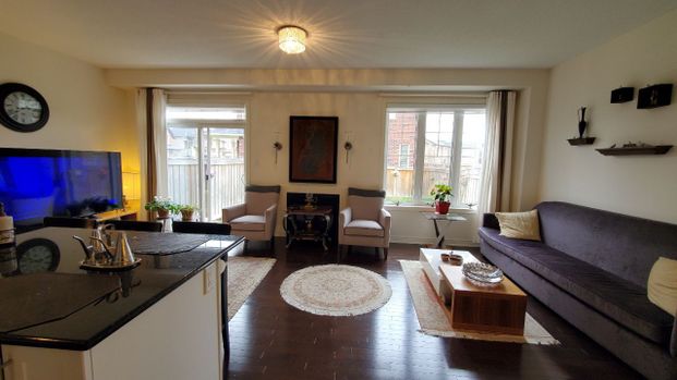 For Lease - 19 Chouinard Way Unit# #Main&2nd, Aurora, Ontario - Photo 1