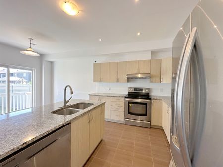 For Lease - 193 BALIKUN Heights, Kanata, Ontario - Photo 4