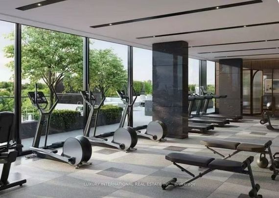 For Lease - 6 Greenbriar Road Unit# 805, Toronto, Ontario - Photo 1