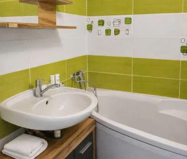 Pronájem bytu 3+1+balkón, sídliště Míru, Volary - Photo 3