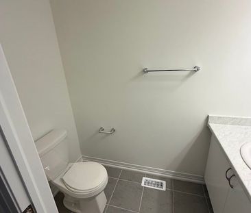 For Lease - 313 Conklin Rd Road Unit# 19, Brantford, Ontario - Photo 4