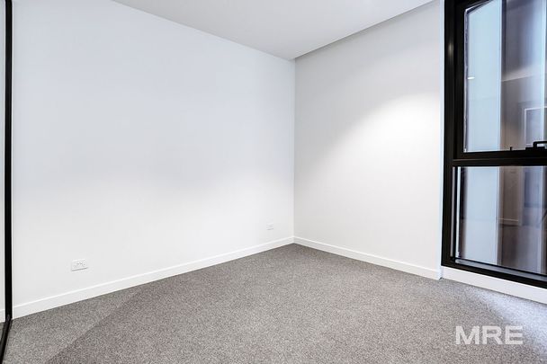 812/25 Coventry Street, Southbank - Photo 1