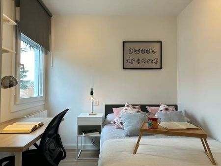 Calle Carazo, Madrid, Community of Madrid 28024 - Foto 2