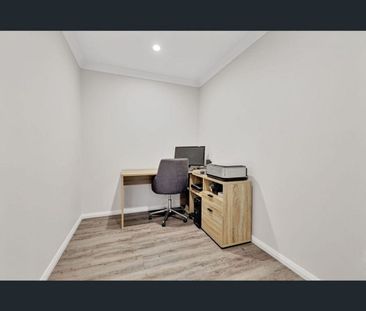 LUXURY LIVING - Photo 2