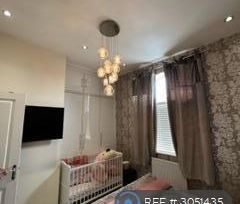 4 bedroom detached house to rent - Photo 5