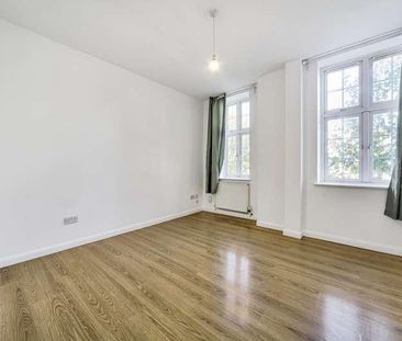 Camberwell Road, London, SE5 - Photo 4