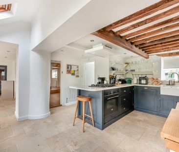 4 bedroom detached house to rent - Photo 6