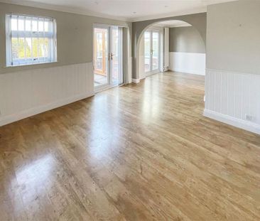 4 bedroom link detached house to rent - Photo 1