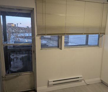 For Lease - 2218 Dundas Street Unit# 2B, Toronto, Ontario - Photo 1