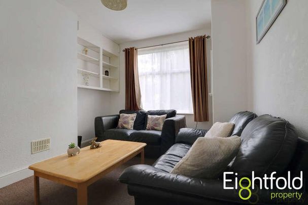 Coombe Road, Brighton, East Sussex, BN2 - Photo 1