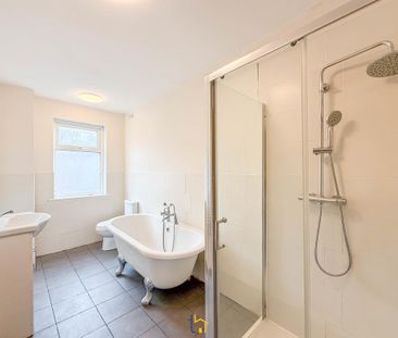 2 bedroom terraced house to rent - Photo 2