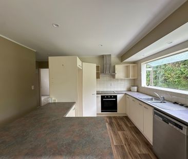 A Private Family Haven with Effortless Indoor-Outdoor Flow - Photo 3