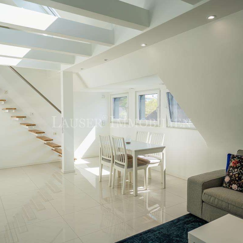 Modern möblierte Drei-Zimmer-Galerie-Wohnung in S-Sonnenberg - Photo 1