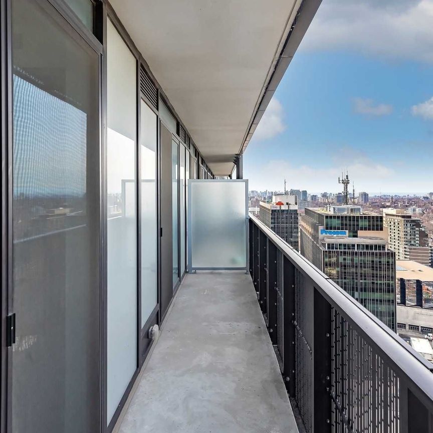 For Lease - 8 Eglinton Avenue Unit# 2005, Toronto, Ontario - Photo 1