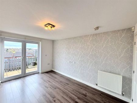 2 bedroom terraced house to rent - Photo 2