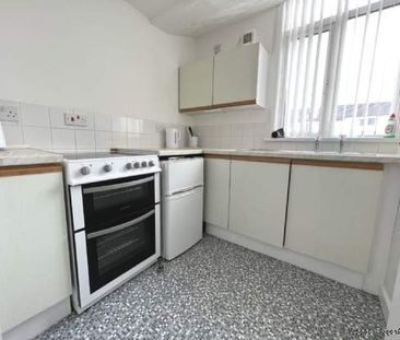 2 bedroom property to rent in Blackpool - Photo 5