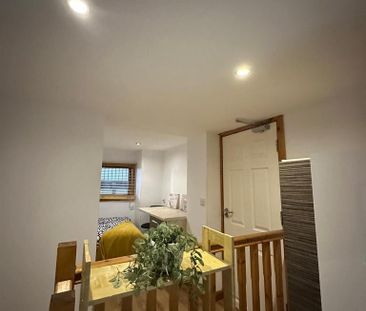 1 bedroom in a house share to rent - Photo 6