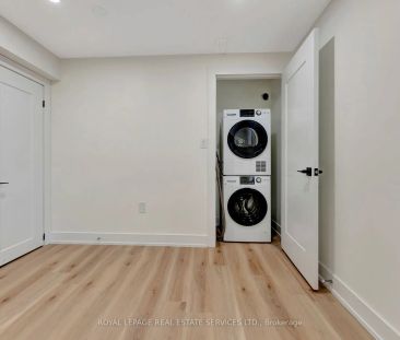 Detached Home For Lease | W9044225 - Photo 5