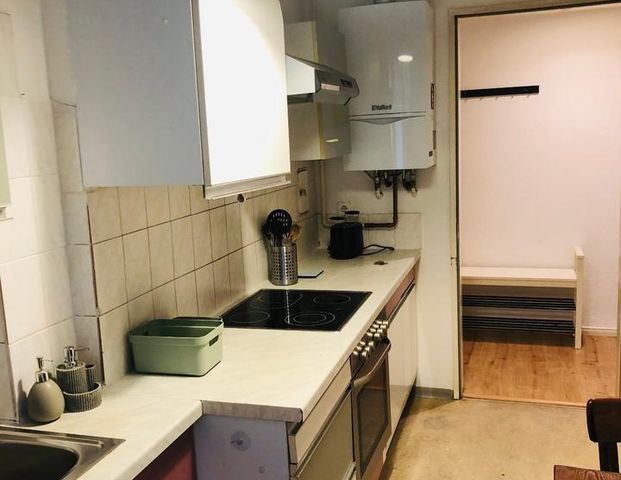 Cozy & Modern Flat in beautiful Schillerkiez – Available Jan26 - Photo 1