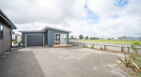 Stunning 4 year old warm and cosy Cottage - Photo 5