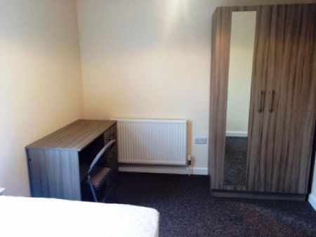 7 bedroom house to rent - Photo 2