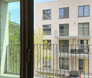 Appartement te huur in Antwerpen voor € 895 met 1 slaapkamer - Foto 5
