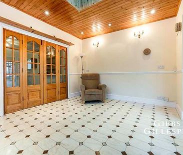 Pinner Road, Northwood, HA6 - Photo 2