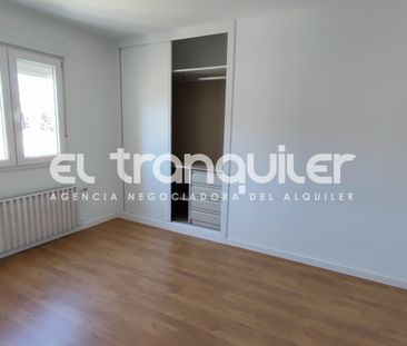 Ático de alquiler en Avenida Mediterráneo, Niño Jesús - Photo 1