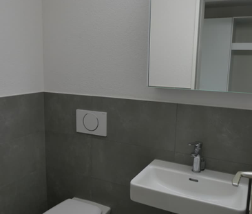 "FAMILIENWOHNUNG IN RUHIGER UMGEBUNG" - Photo 2