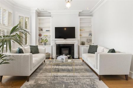 3 bedroom apartment to rent - Photo 2