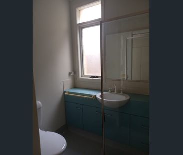 Private Self-Contained Studio | Walk to Sunshine Station - Photo 4